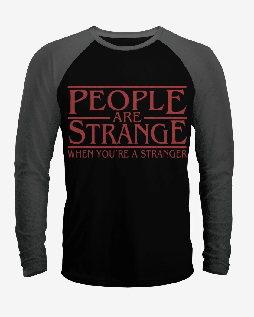Polera Raglan People are atrange
