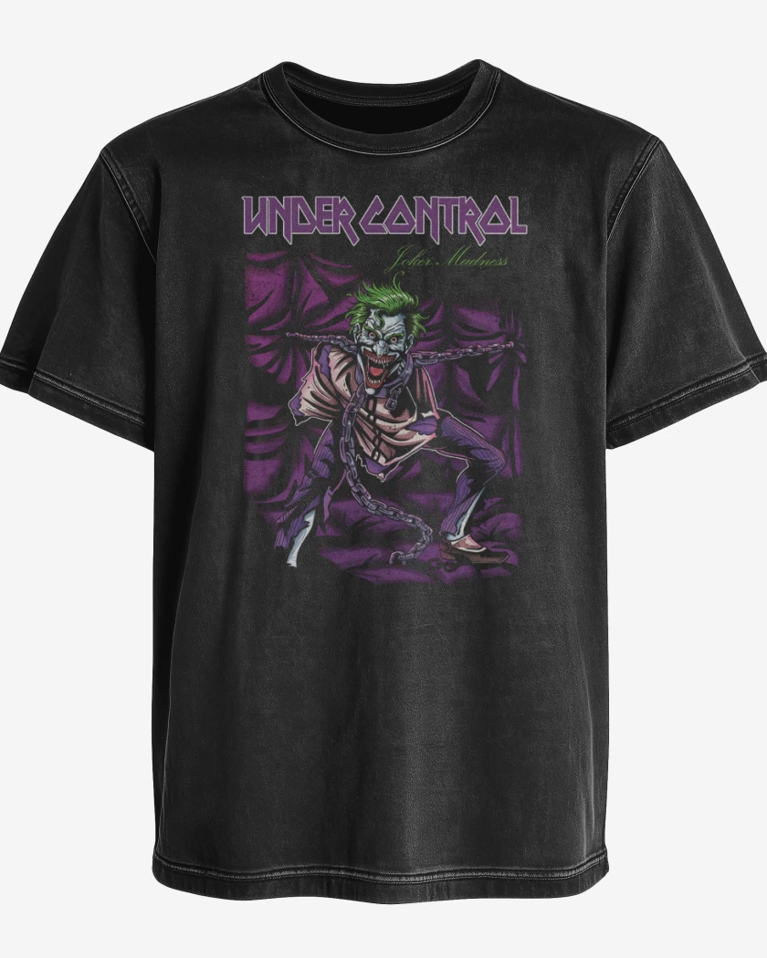 Polera desgastada Joker Madness