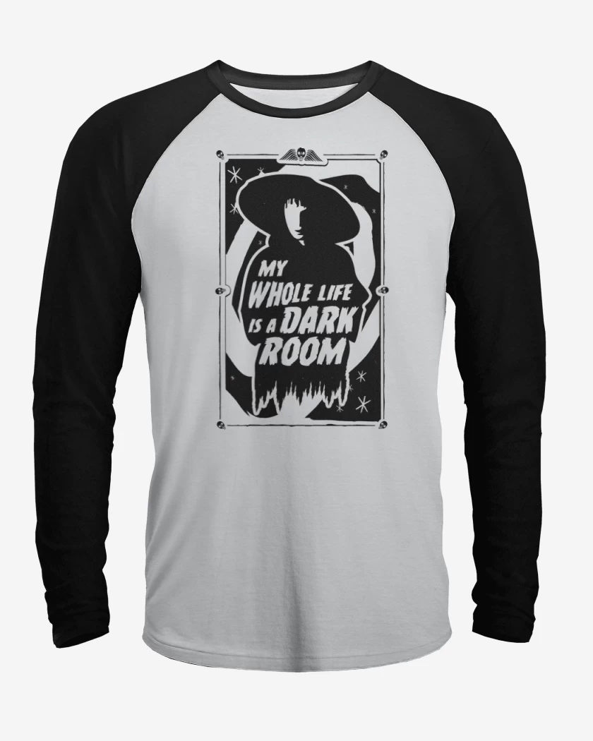 Polera Raglan Dark Room 