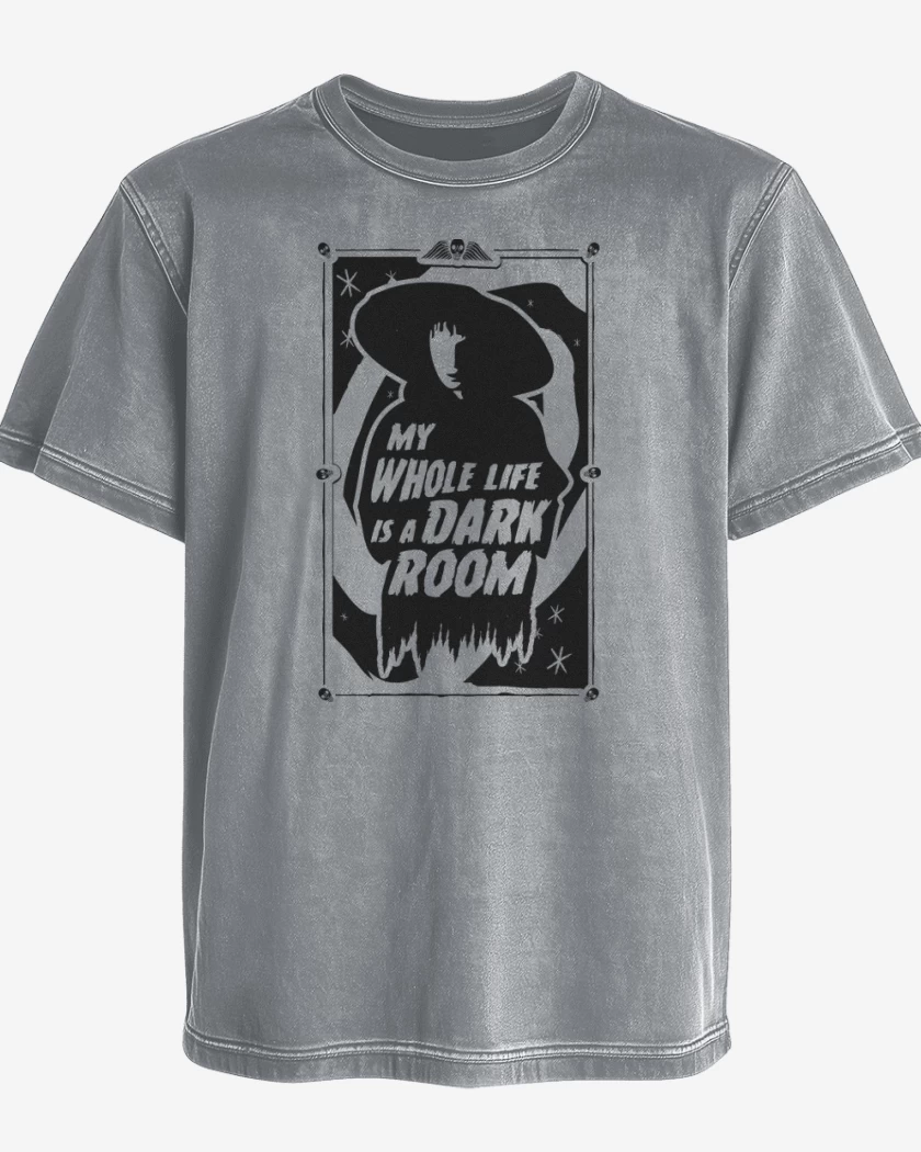 Polera desgastada Dark Room 