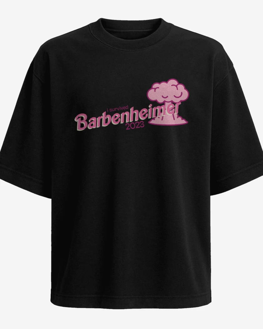 Polera Oversize Negro de I Survived Barbenheimer 2023