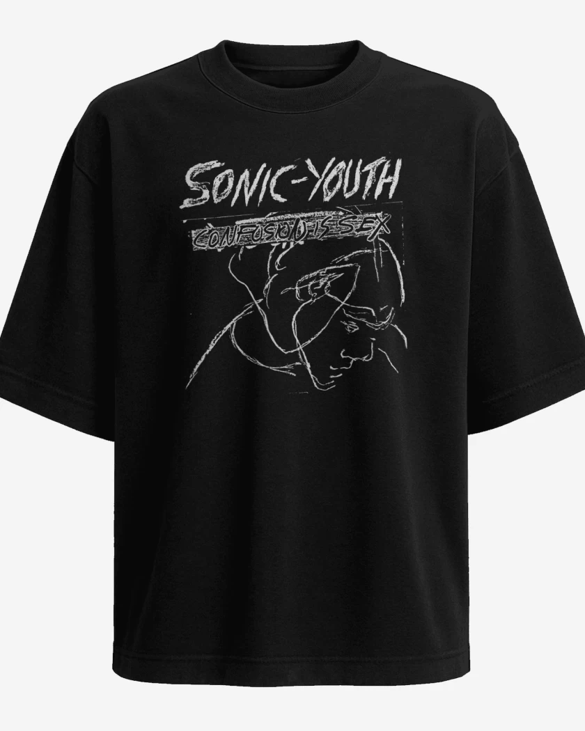 Polera Oversize Negro de Confusion Is