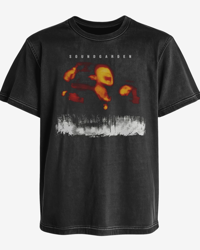 Polera desgastada Negro de Superunknown