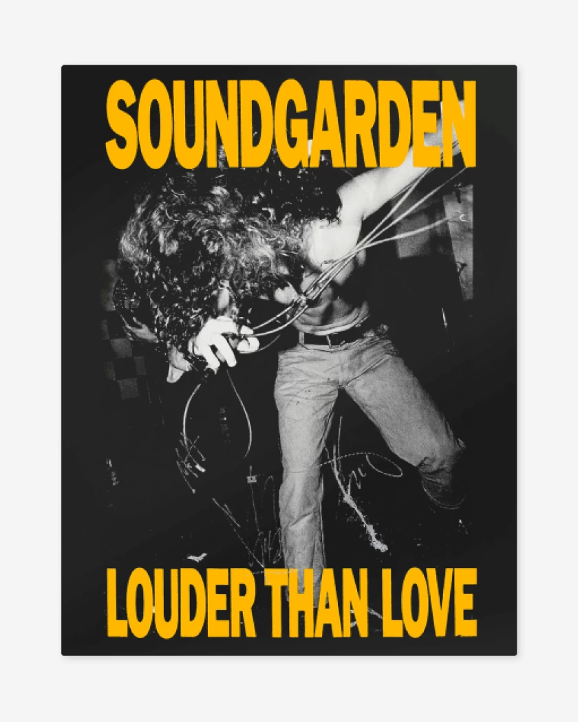 Print metalico Negro de Louder Than Love