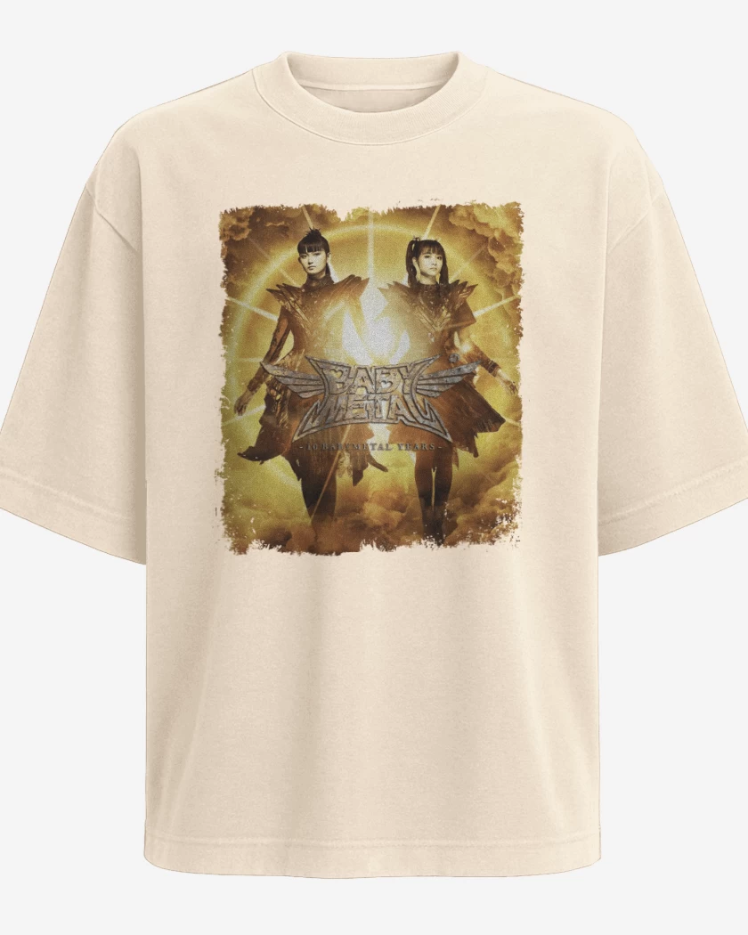 Polera Oversize Beige de Babymetal Aniversario 10 Blanco