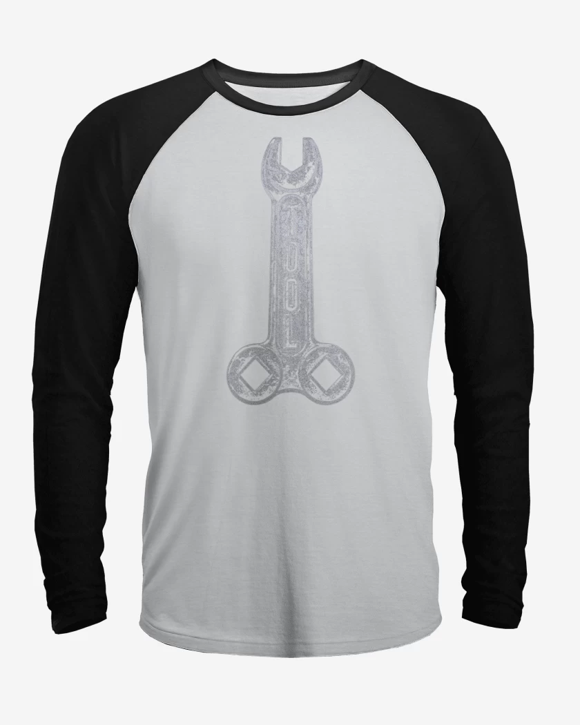 Polera Raglan Tool Logo