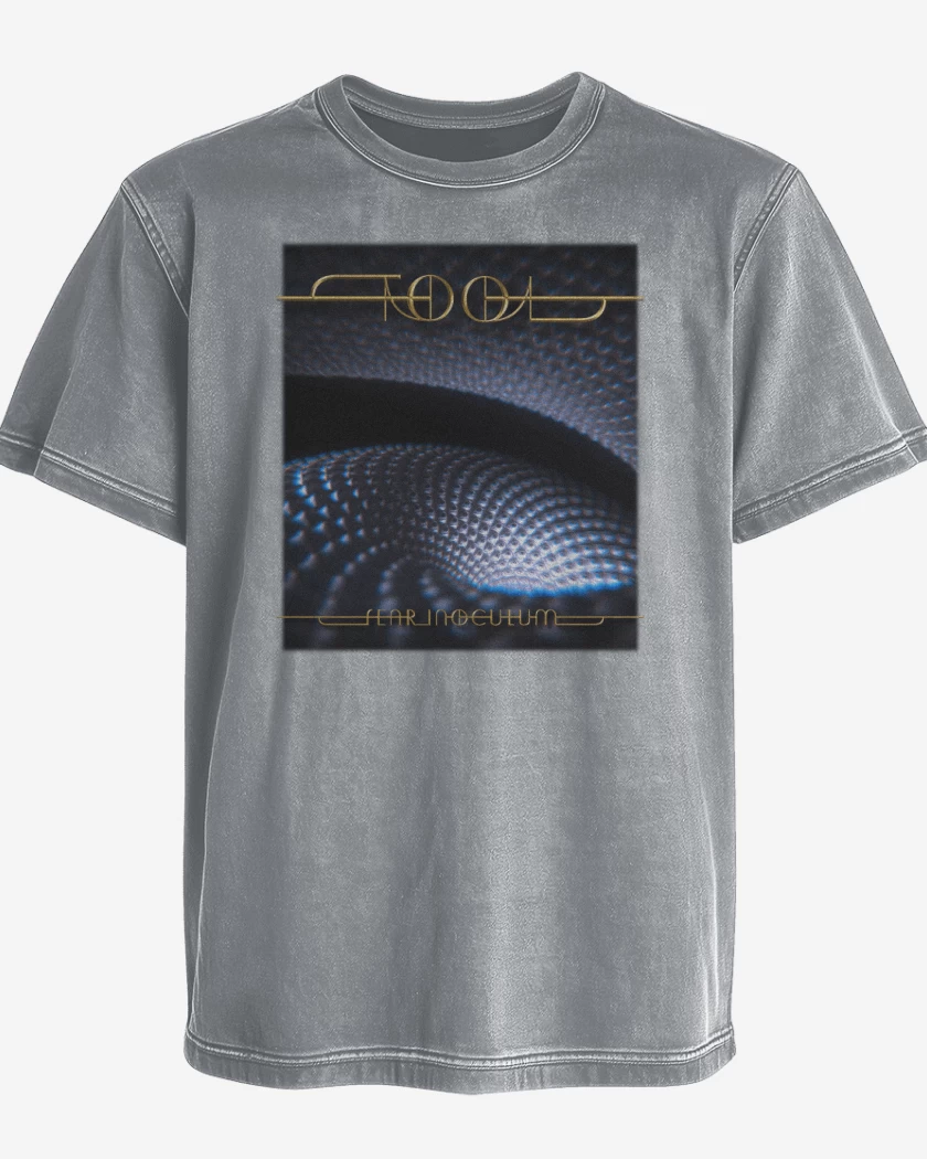 Polera desgastada Tool Fear Inoculum Blanco