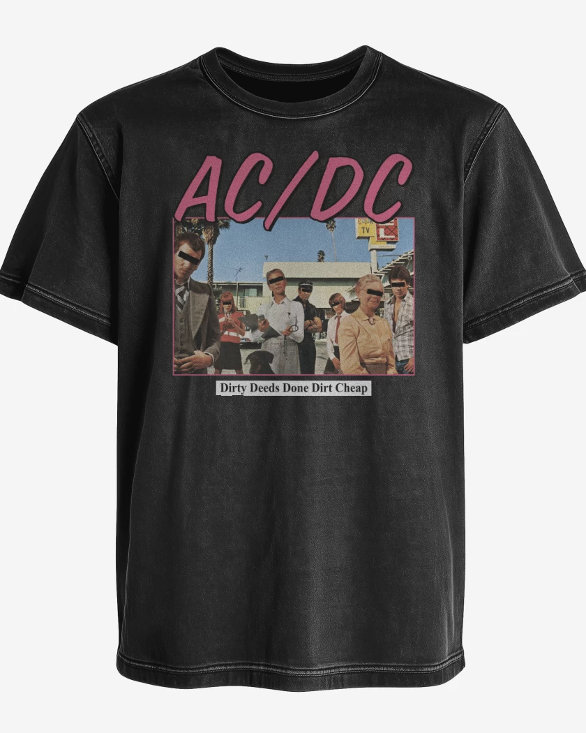 Polera desgastada Dirty Deed Done Dirt Cheap
