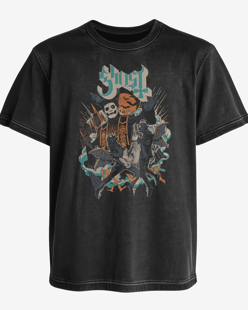 Polera desgastada Ghost Papa IV y Ghouls